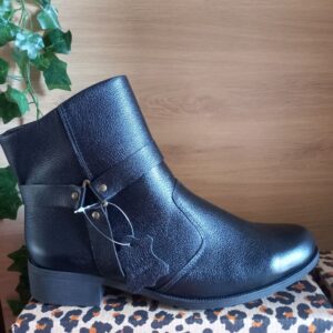Bota Couro Renata Dalla Vechia Preta